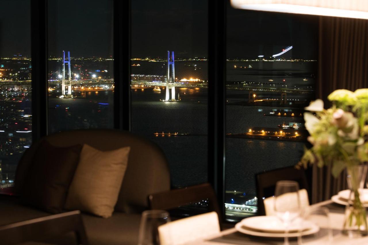 Oakwood Suites Yokohama 요코하마 외부 사진 View from a suite at the Ritz-Carlton, Dubai