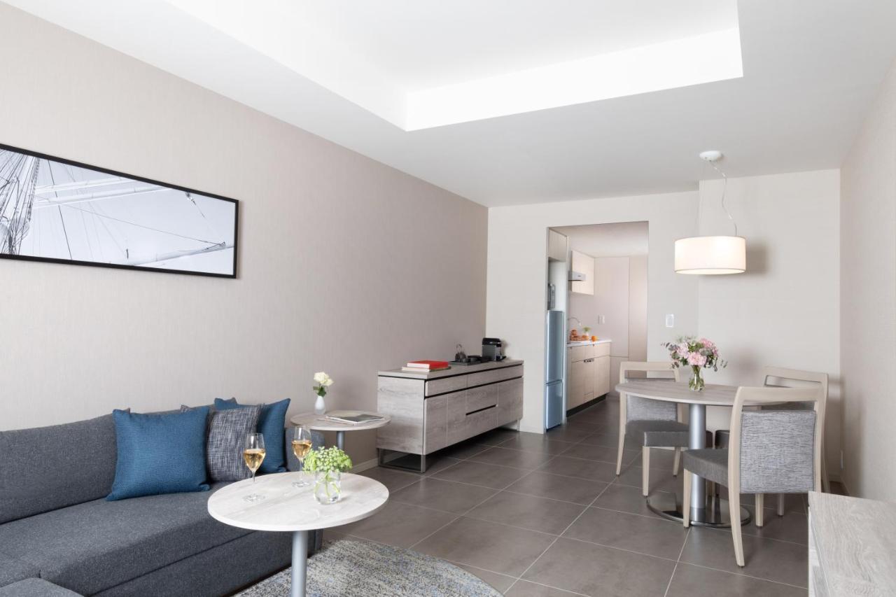 Oakwood Suites Yokohama 요코하마 외부 사진 A typical apartment at the hotel