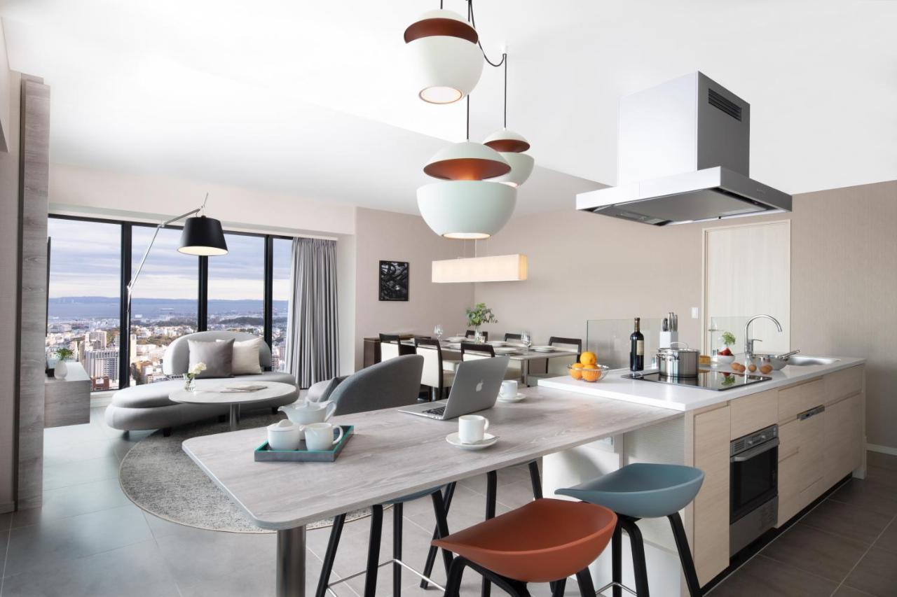 Oakwood Suites Yokohama 요코하마 외부 사진 A modern kitchen