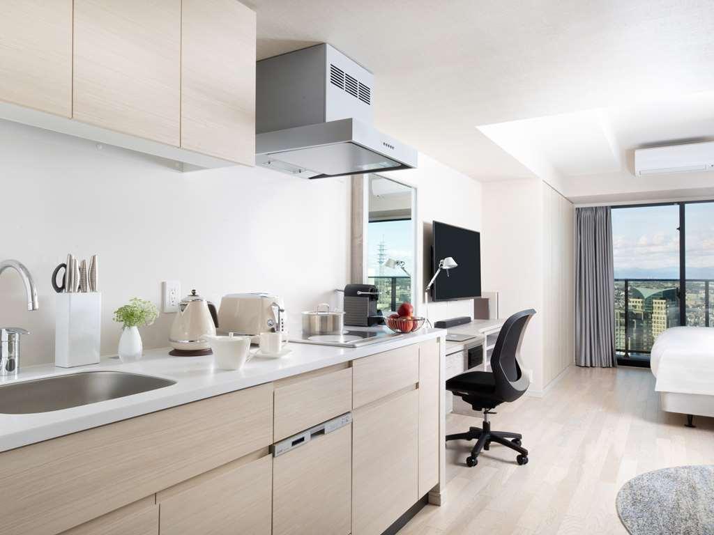 Oakwood Suites Yokohama 요코하마 객실 사진 A typical studio apartment