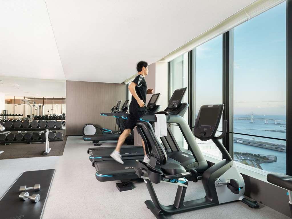 Oakwood Suites Yokohama 요코하마 시설 사진 The gym at the hotel